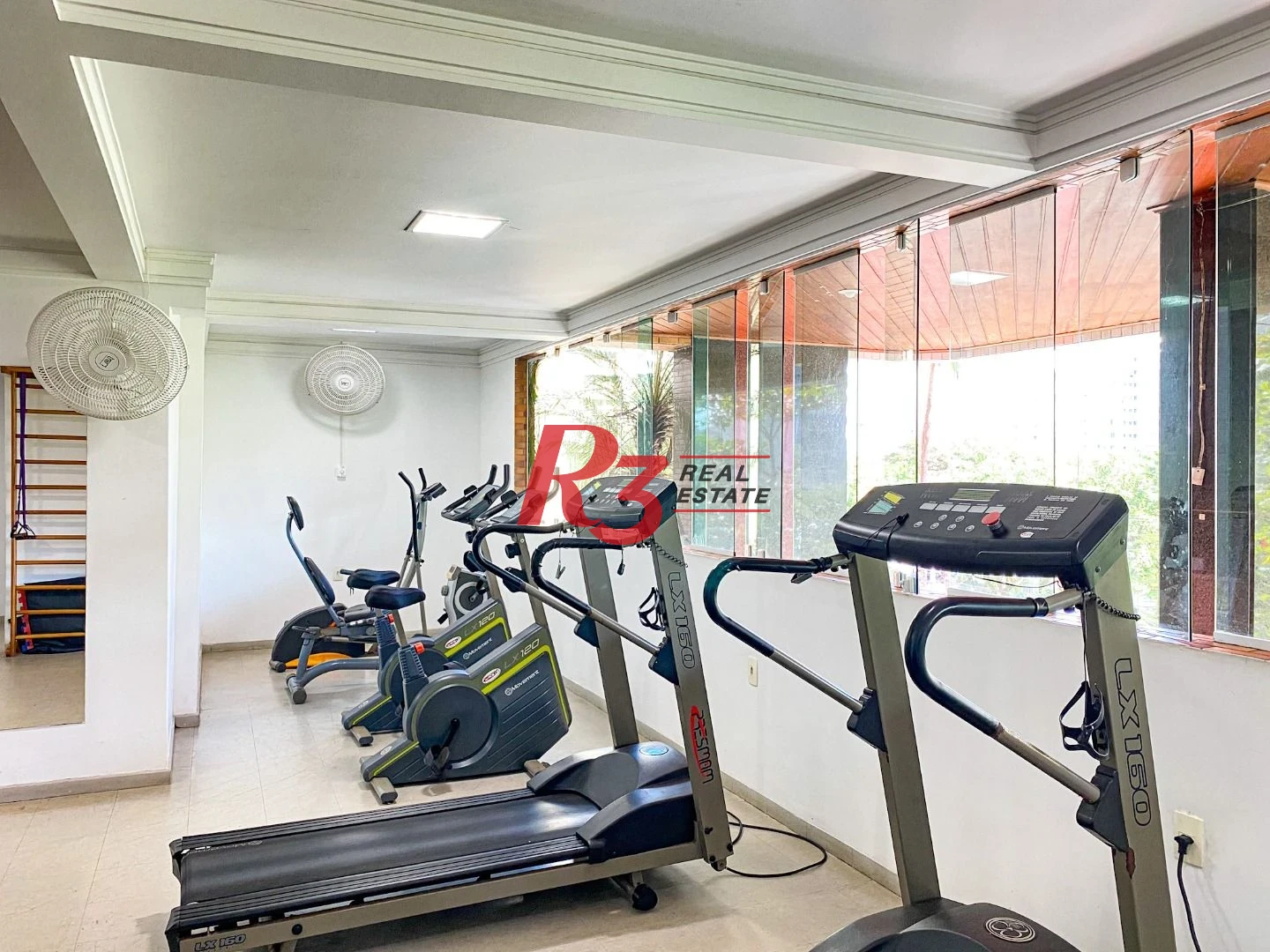 Apartamento com 2 dormitórios à venda, 115 m² por R$ 1.380.000,00 - Embaré - Santos/SP