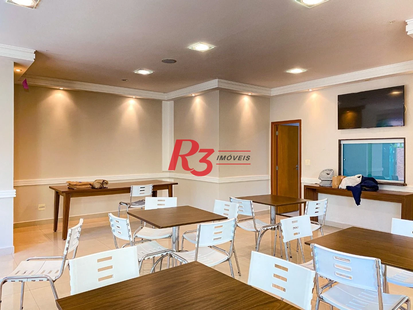 Apartamento com 3 dormitórios à venda, 132 m² por R$ 1.599.900,00 - Embaré - Santos/SP