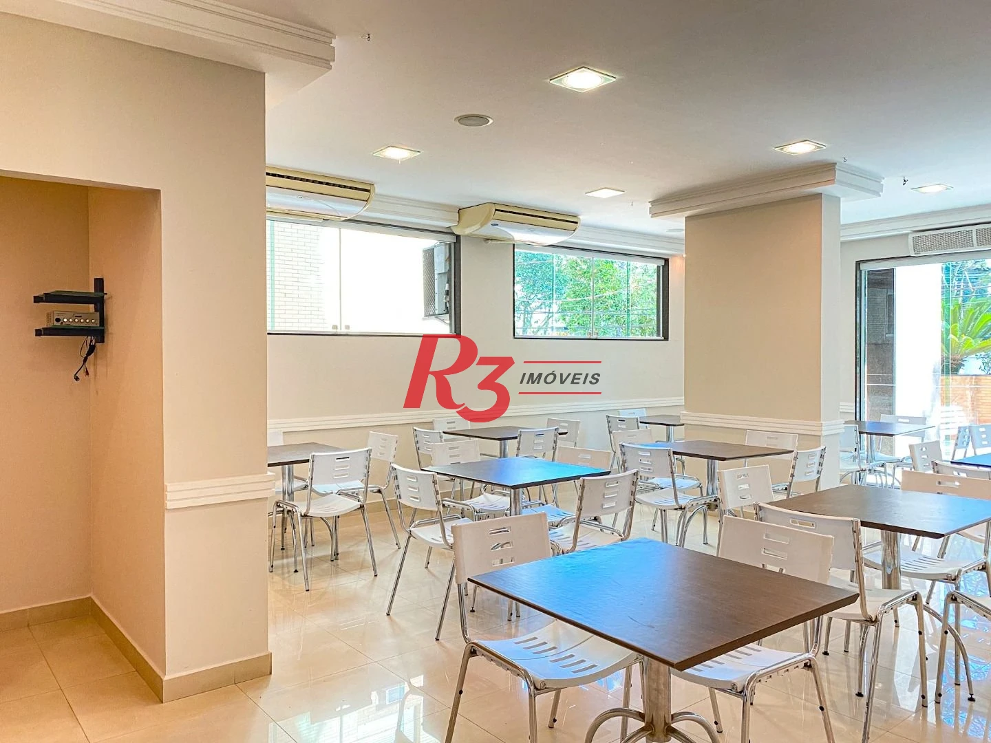 Apartamento com 3 dormitórios à venda, 132 m² por R$ 1.599.900,00 - Embaré - Santos/SP