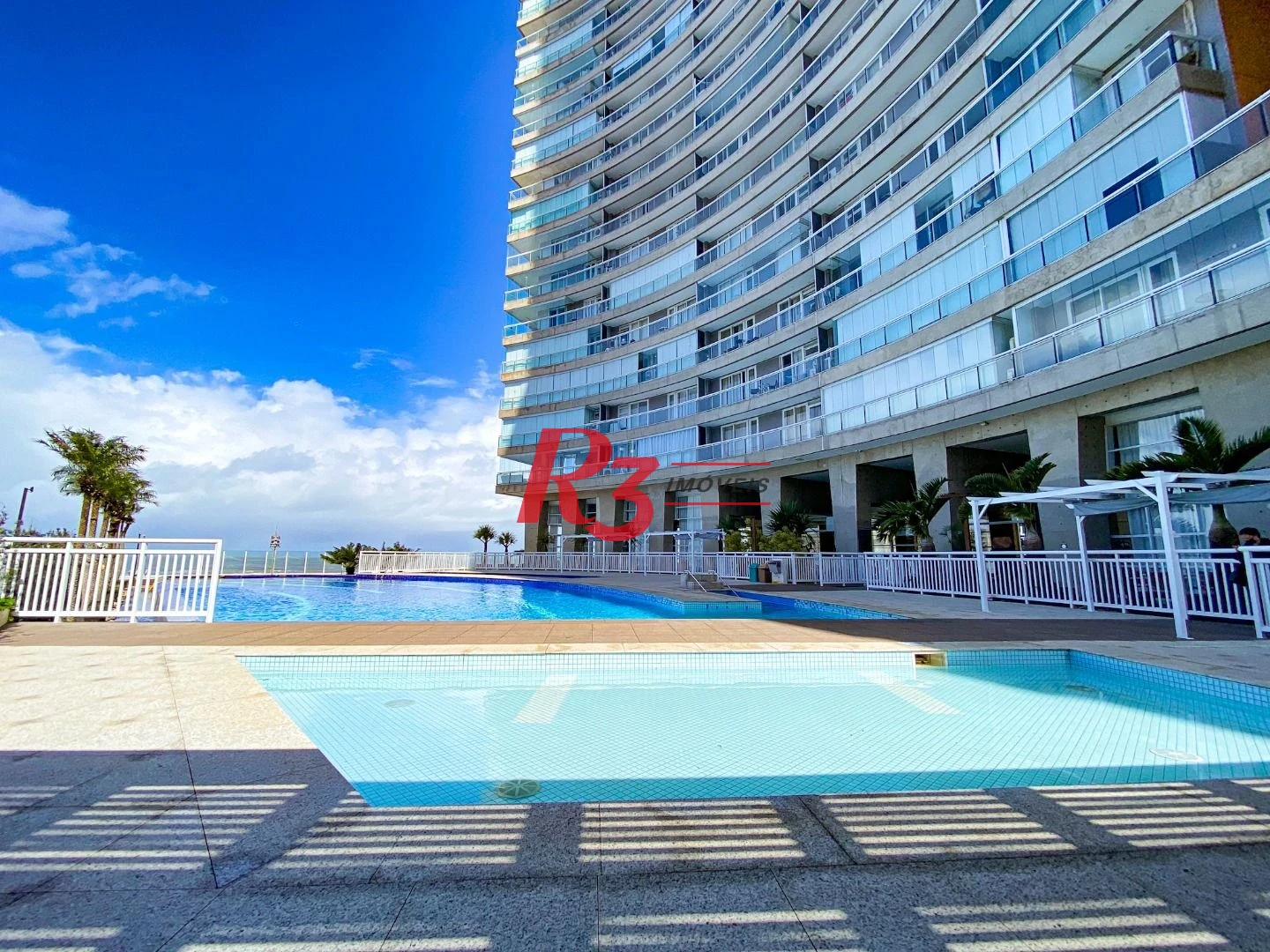 Apartamento com 1 dormitório para alugar, 50 m² por R$ 6.500,00/mês - Pompéia - Santos/SP