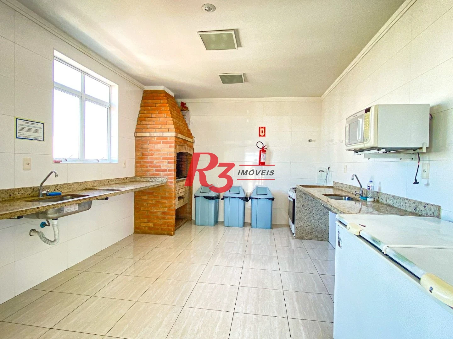 Apartamento com 3 dormitórios à venda, 96 m² por R$ 1.150.000,00 - Campo Grande - Santos/SP