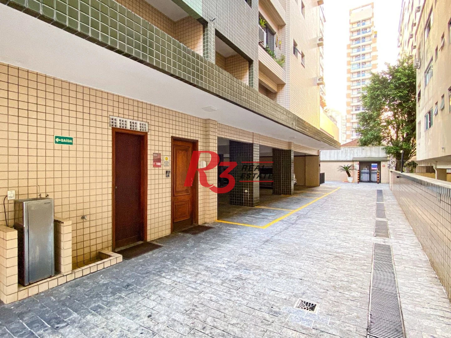Cobertura com 1 dormitório à venda, 197 m² por R$ 1.500.000,00 - Gonzaga - Santos/SP