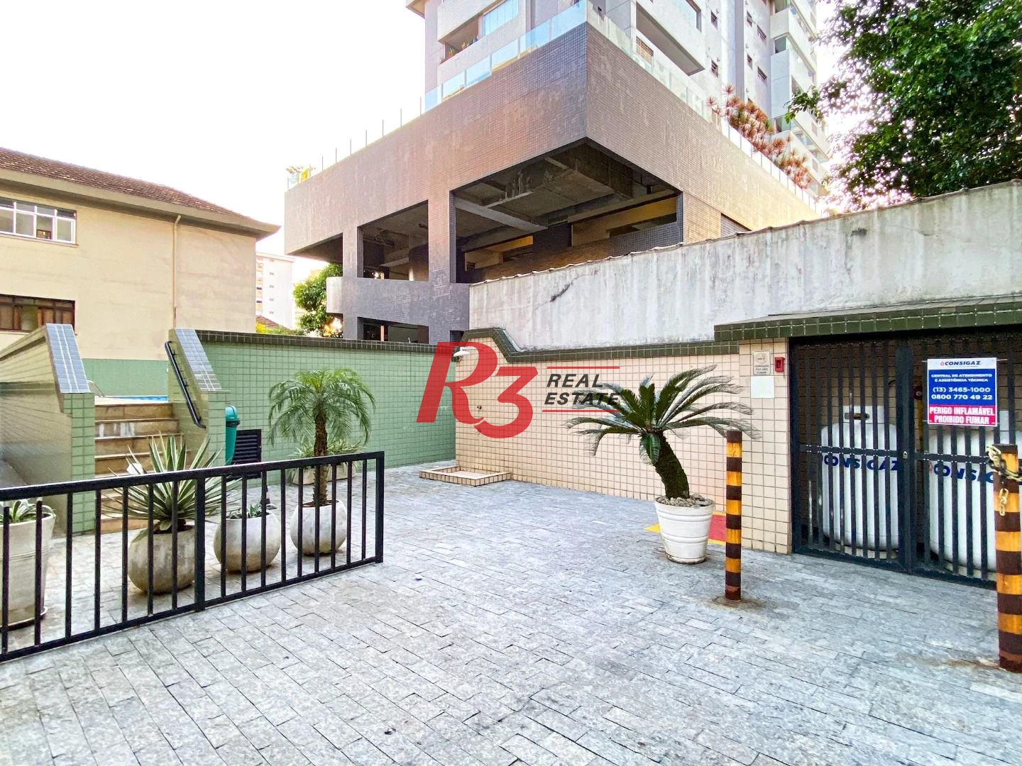 Cobertura com 1 dormitório à venda, 197 m² por R$ 1.500.000,00 - Gonzaga - Santos/SP