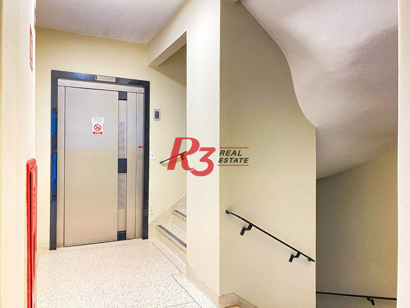 Apartamento com 4 suítes, Vista parcial do Mar, à venda, 289 m² por R$ 1.590.000 - Ponta da Praia - Santos/SP