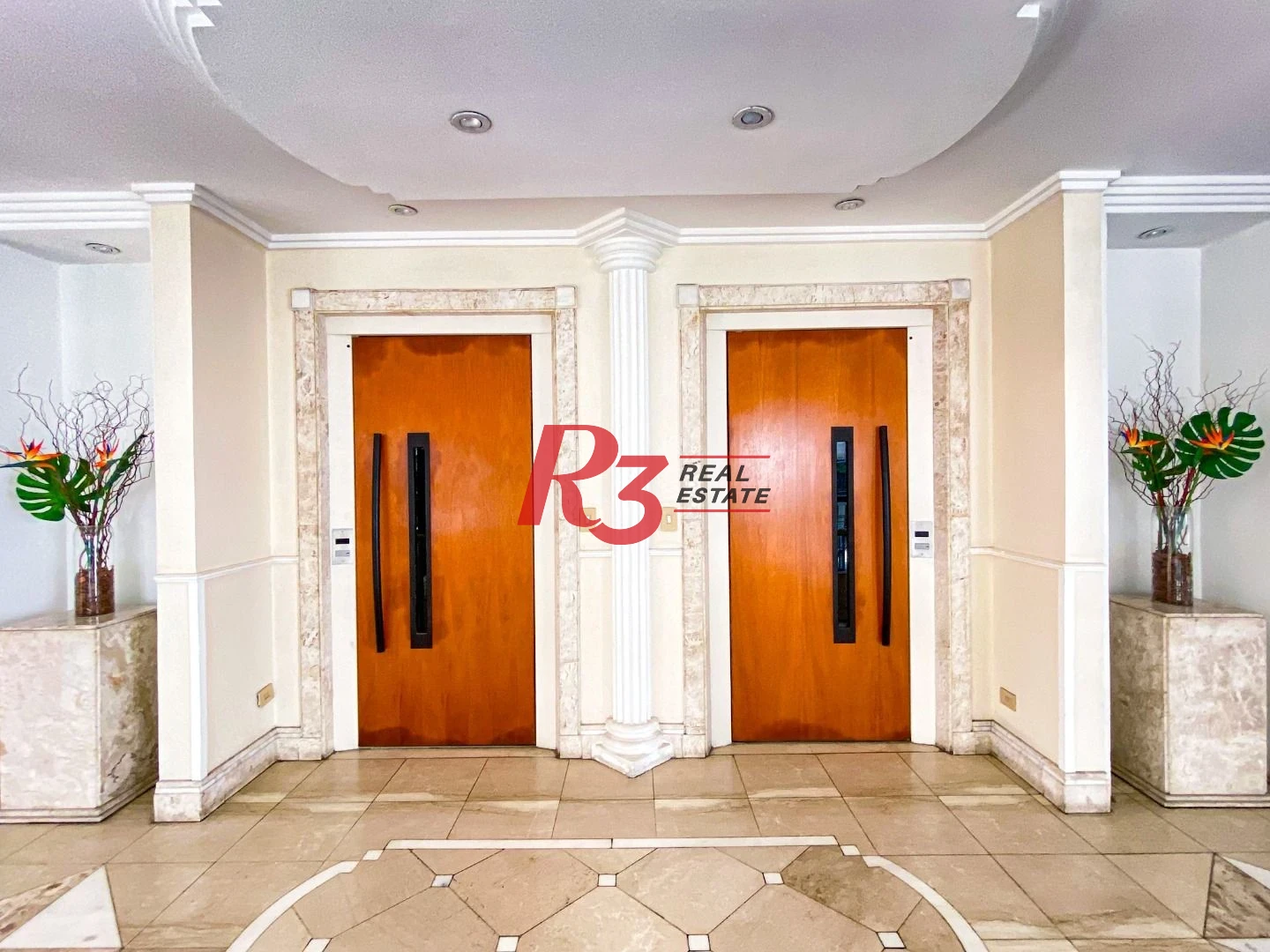 Apartamento com 3 dormitórios à venda, 209 m² por R$ 2.500.000,00 - Boqueirão - Santos/SP
