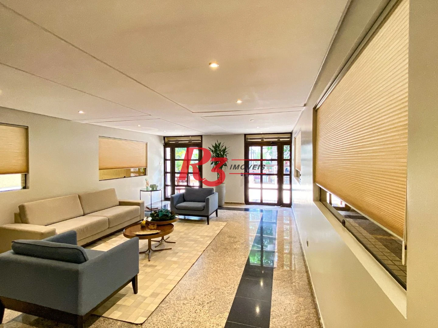 VENDO Excelente Oportunidade - Apartamento Duplex com 4 dormitórios, 229 m² no Bairro do Gonzaga.