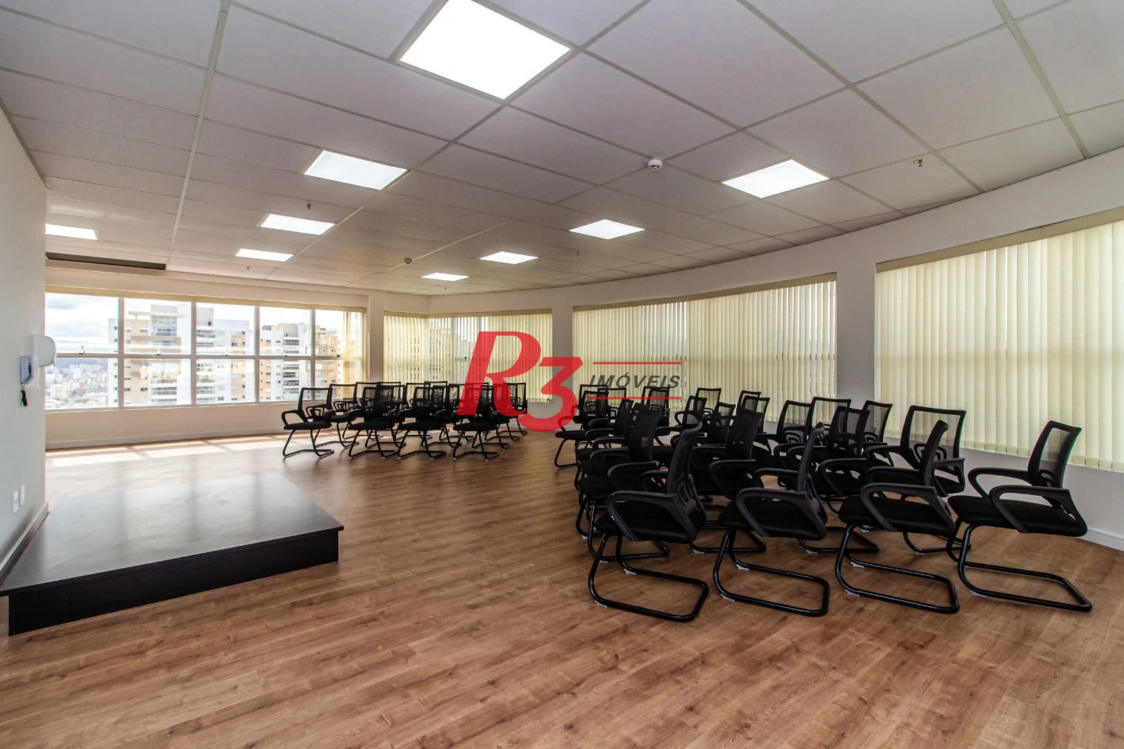 Sala para alugar, 30 m² por R$ 2.900,00/mês - Ponta da Praia - Santos/SP