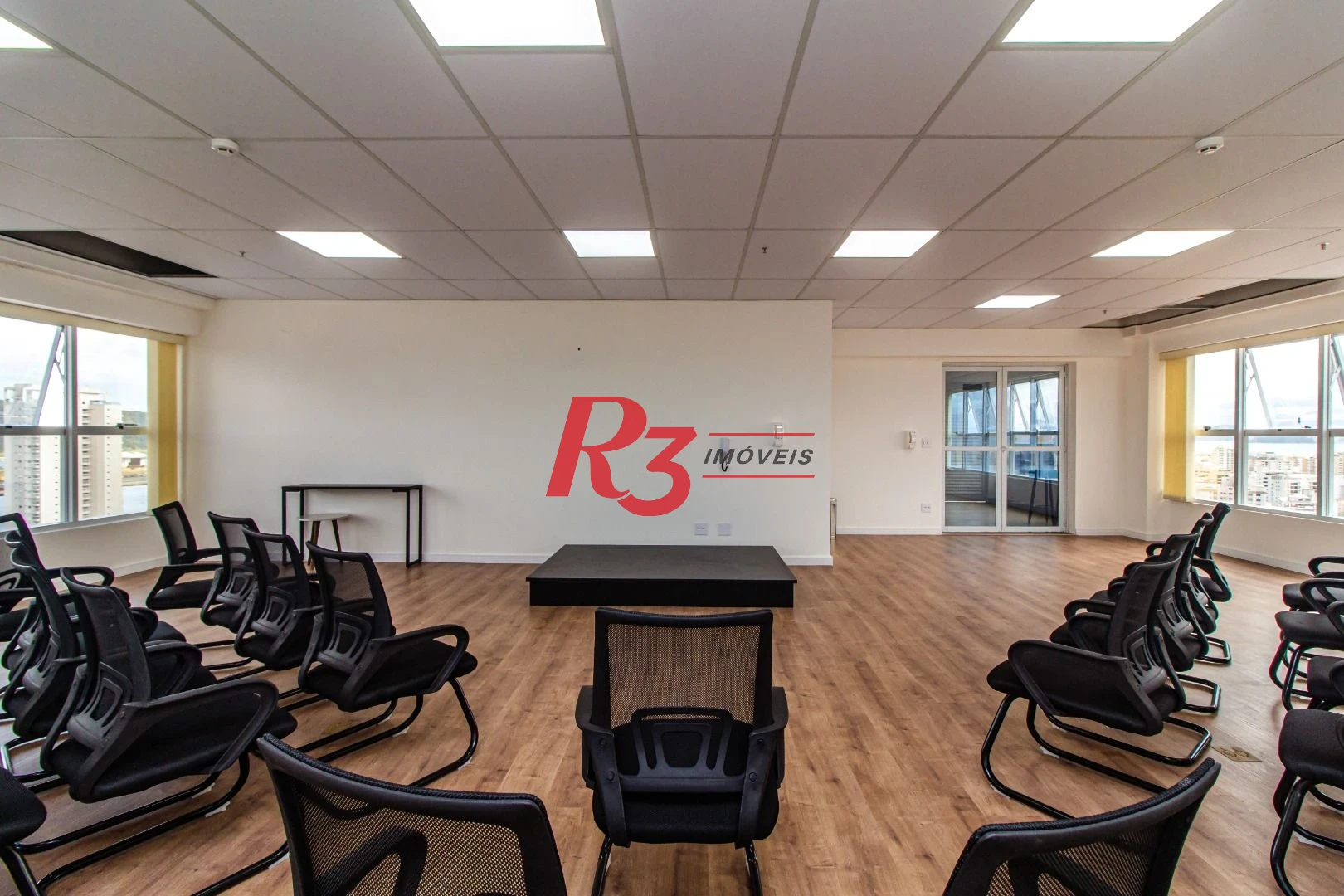 Sala para alugar, 30 m² por R$ 2.900,00/mês - Ponta da Praia - Santos/SP