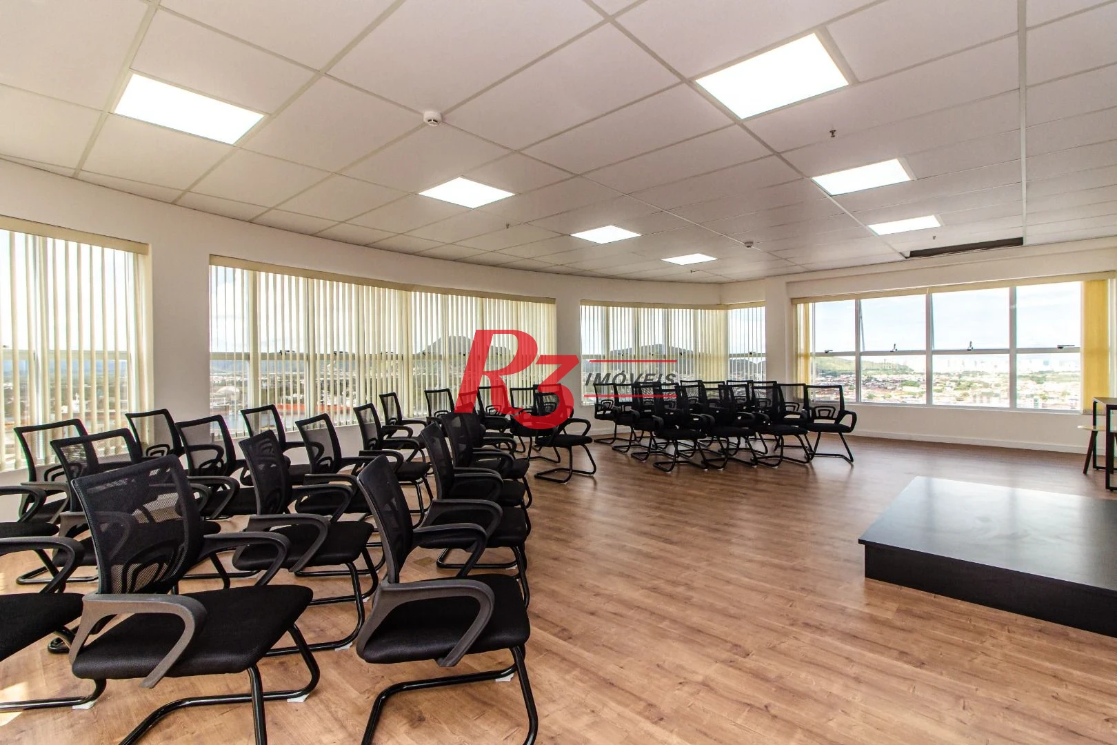 Sala para alugar, 30 m² por R$ 2.900,00/mês - Ponta da Praia - Santos/SP