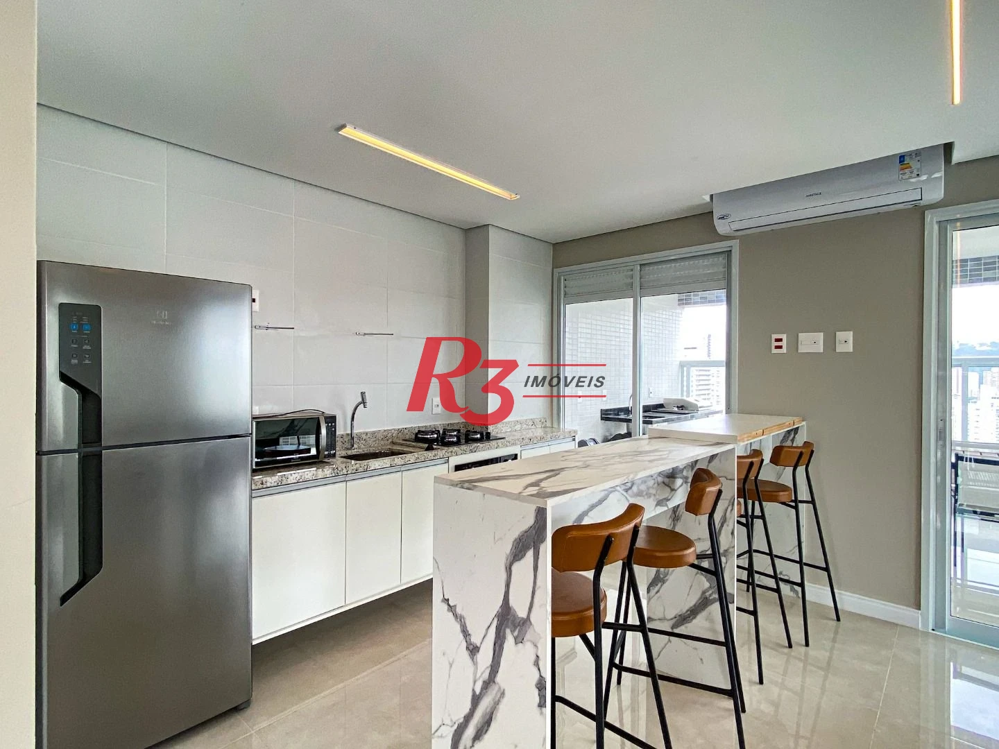 Apartamento com 2 dormitórios à venda, 65 m² por R$ 1.290.000,00 - Vila Rica - Santos/SP