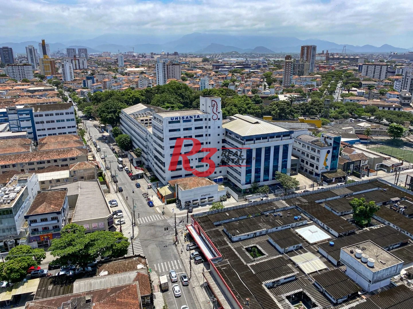 Apartamento com 2 dormitórios para alugar, 74 m² por R$ 5.003,00/mês - Boqueirão - Santos/SP