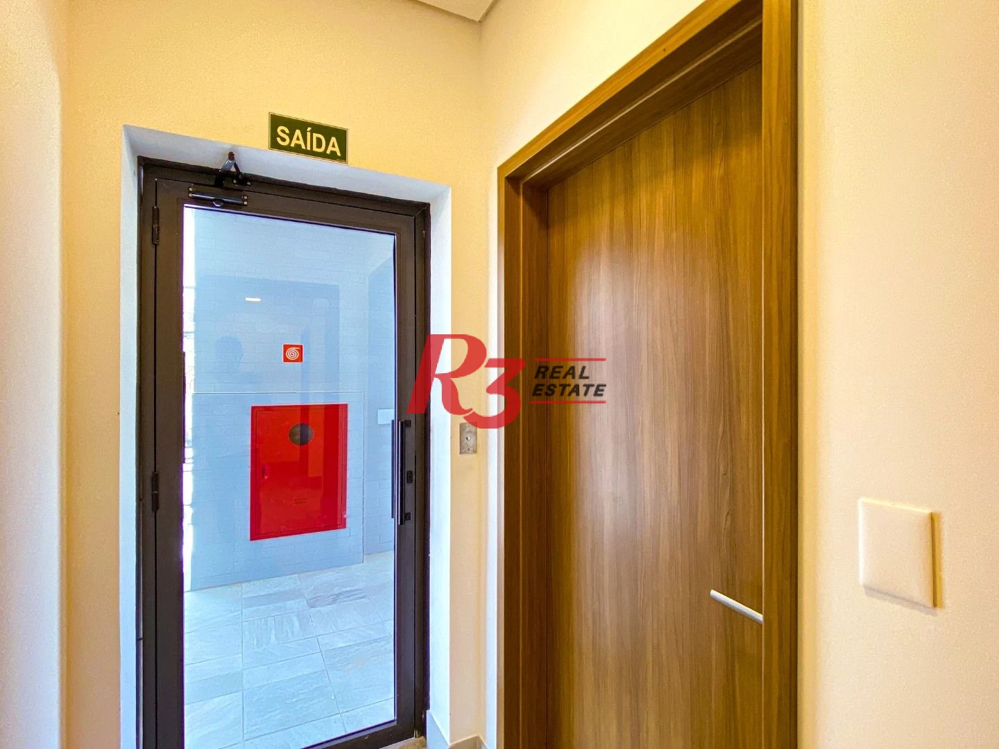 Apartamento com 2 dormitórios para alugar, 74 m² por R$ 5.003,00/mês - Boqueirão - Santos/SP