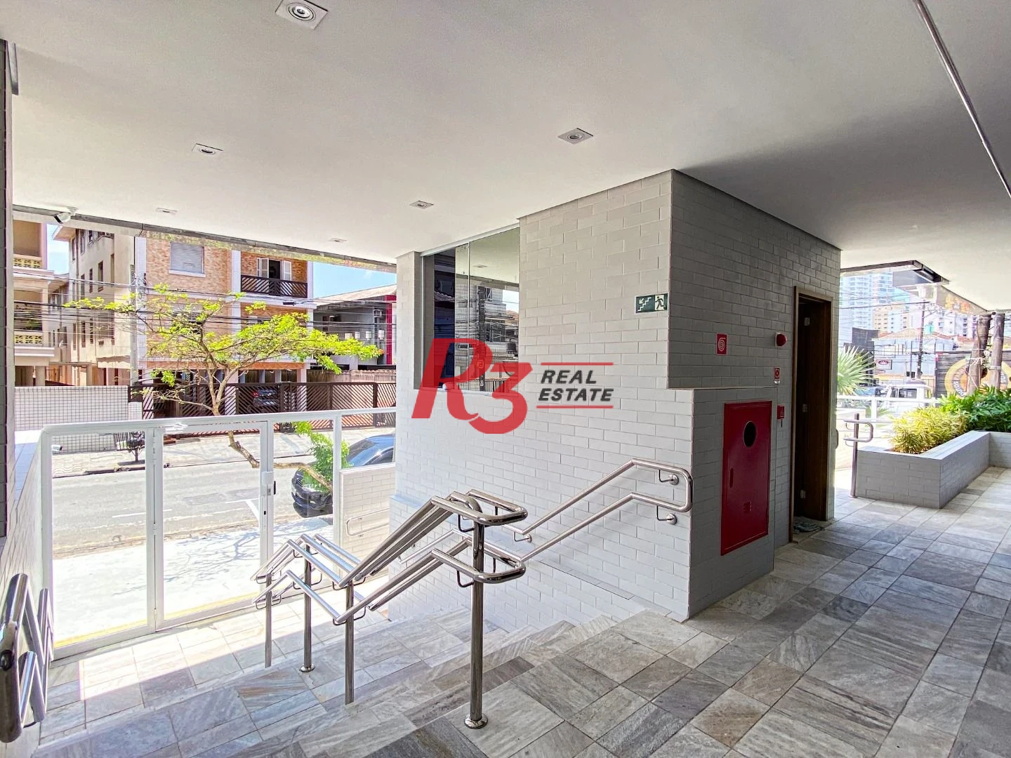 Apartamento com 2 dormitórios para alugar, 74 m² por R$ 5.003,00/mês - Boqueirão - Santos/SP