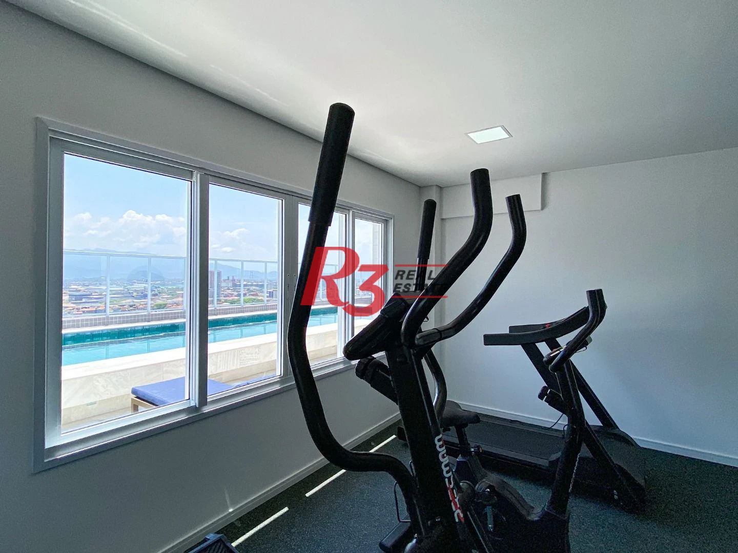 Apartamento com 2 dormitórios para alugar, 74 m² por R$ 5.003,00/mês - Boqueirão - Santos/SP