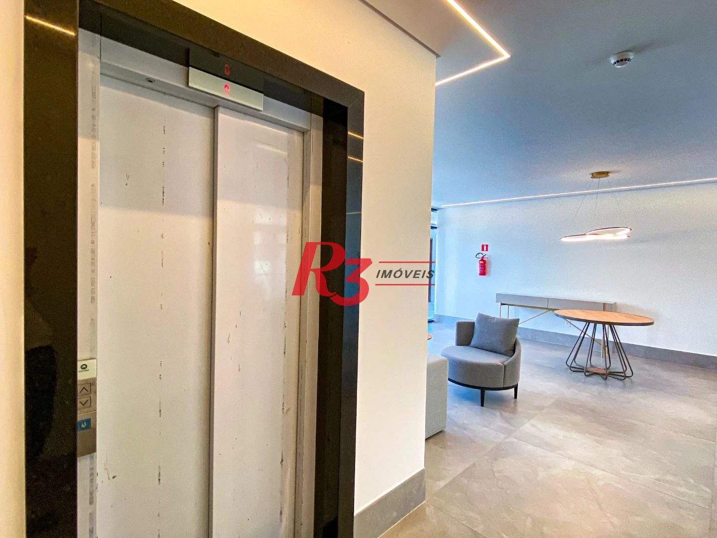 Apartamento para alugar, 81 m² por R$ 8.000,00/mês - Boqueirão - Santos/SP