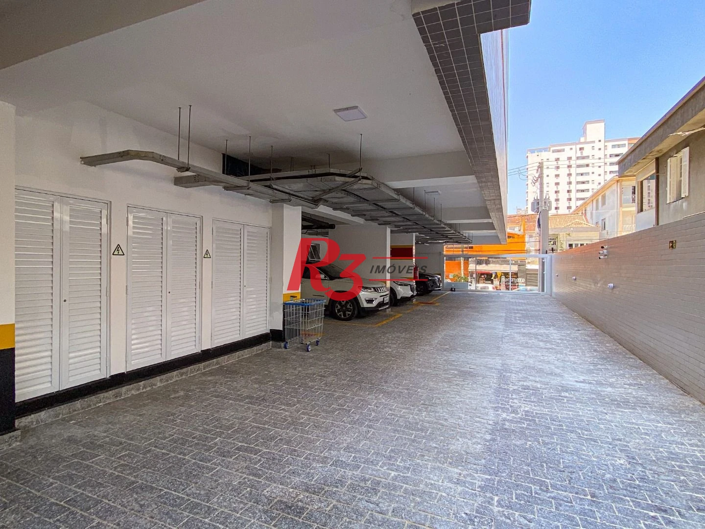 Apartamento para alugar, 81 m² por R$ 8.000,00/mês - Boqueirão - Santos/SP