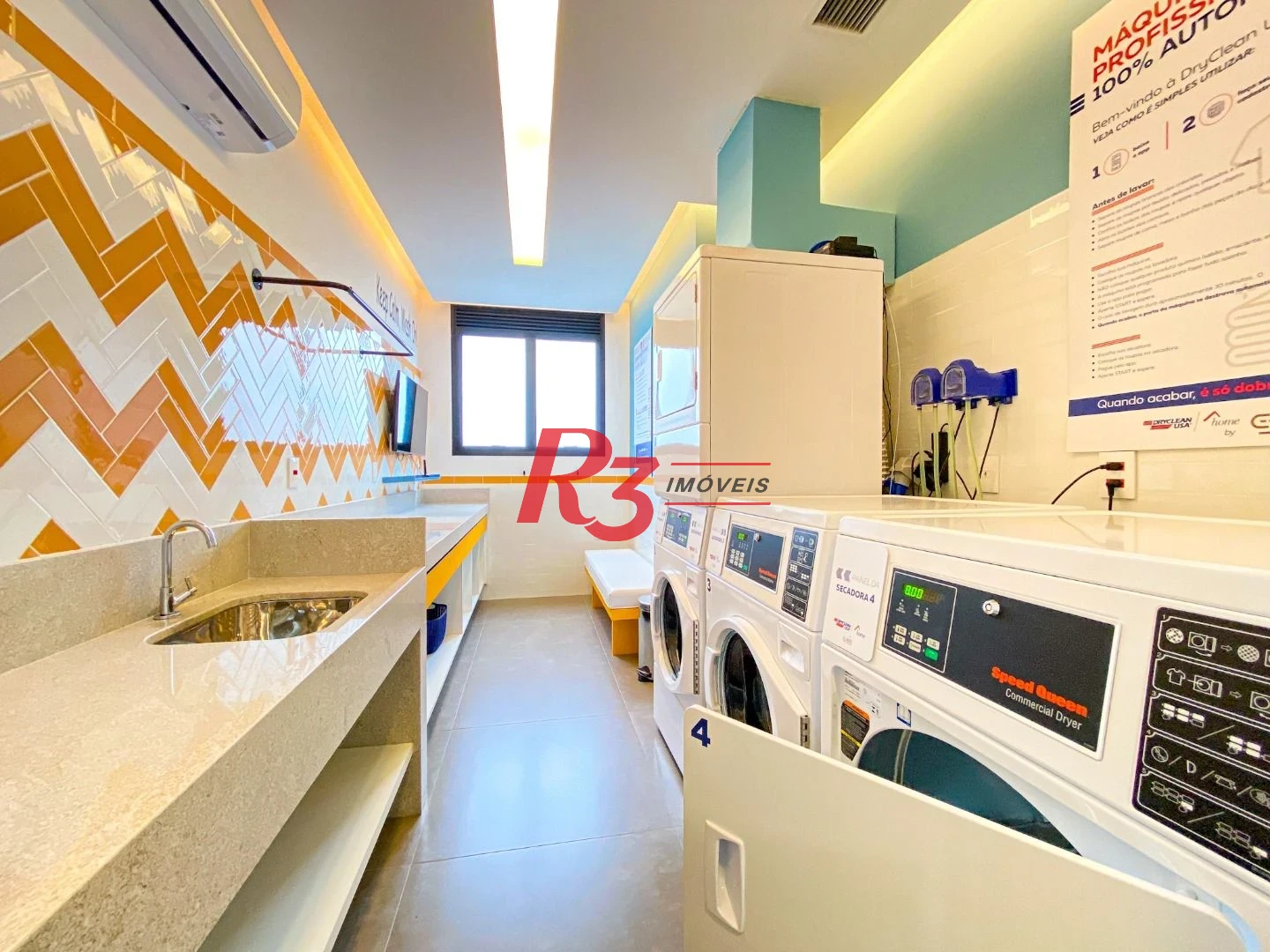 Apartamento com 1 dormitório para alugar, 54 m² por R$ 6.500,02/mês - Boqueirão - Santos/SP