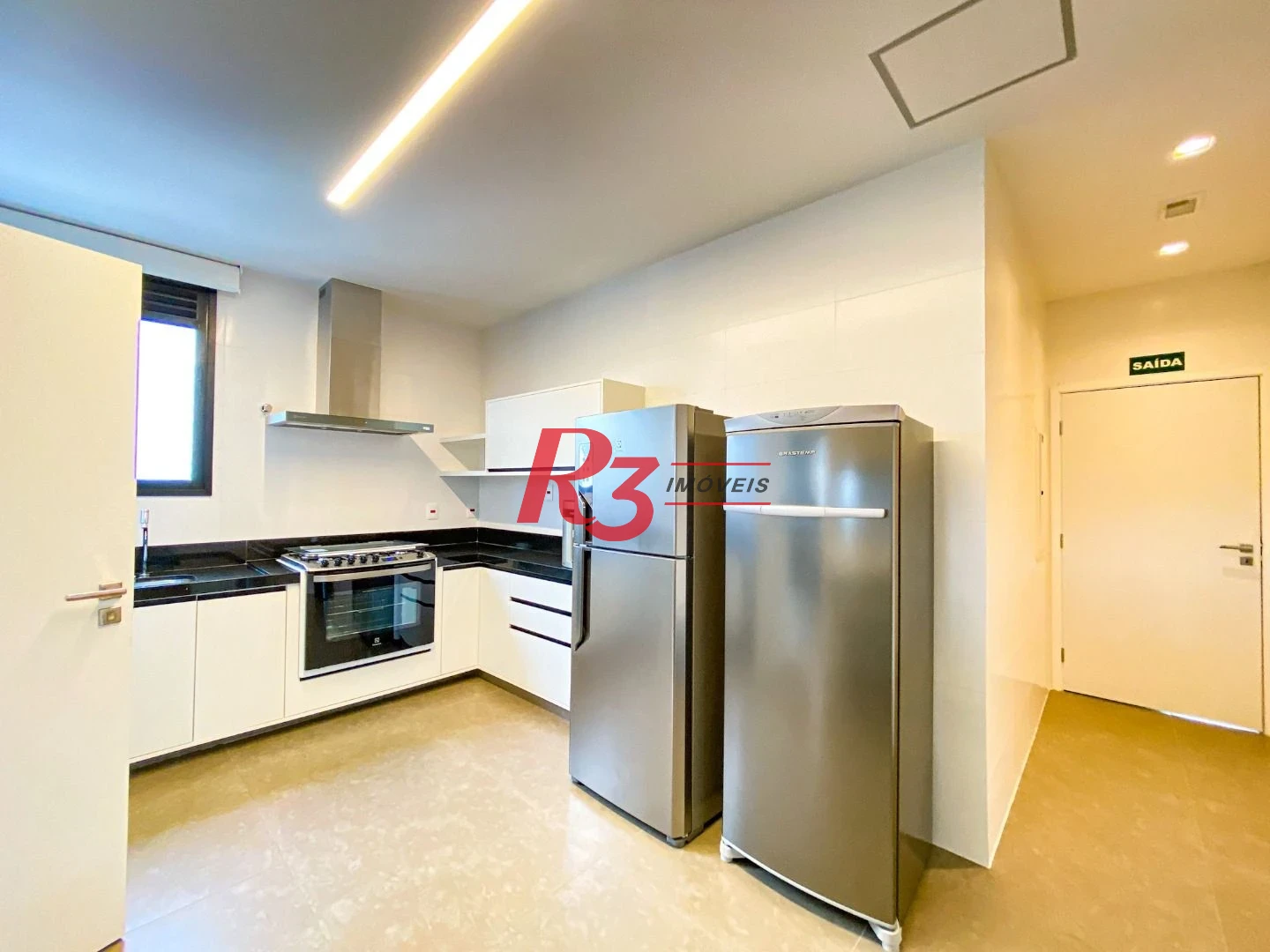 Apartamento com 1 dormitório para alugar, 54 m² por R$ 6.500,02/mês - Boqueirão - Santos/SP
