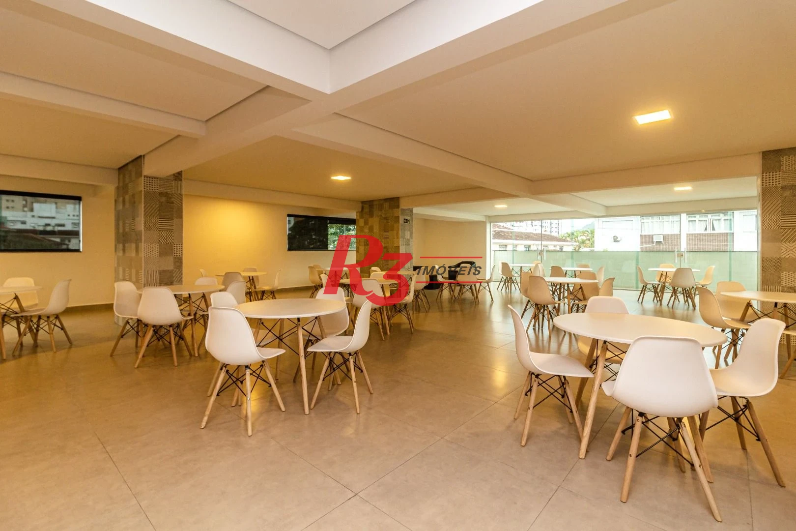 Apartamento com 2 dormitórios à venda, 74 m² por R$ 640.000,00 - Campo Grande - Santos/SP