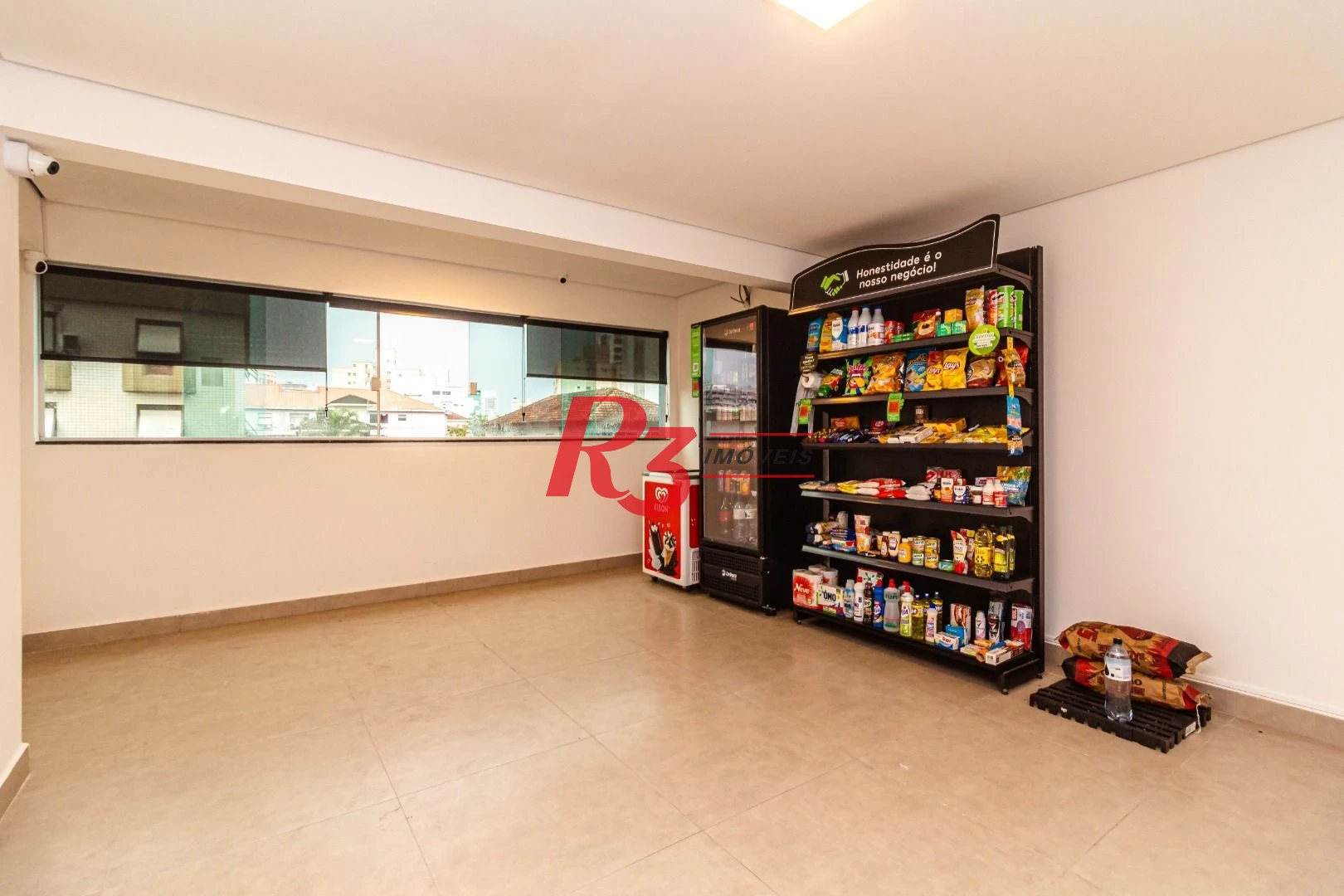 Apartamento com 2 dormitórios à venda, 74 m² por R$ 640.000,00 - Campo Grande - Santos/SP