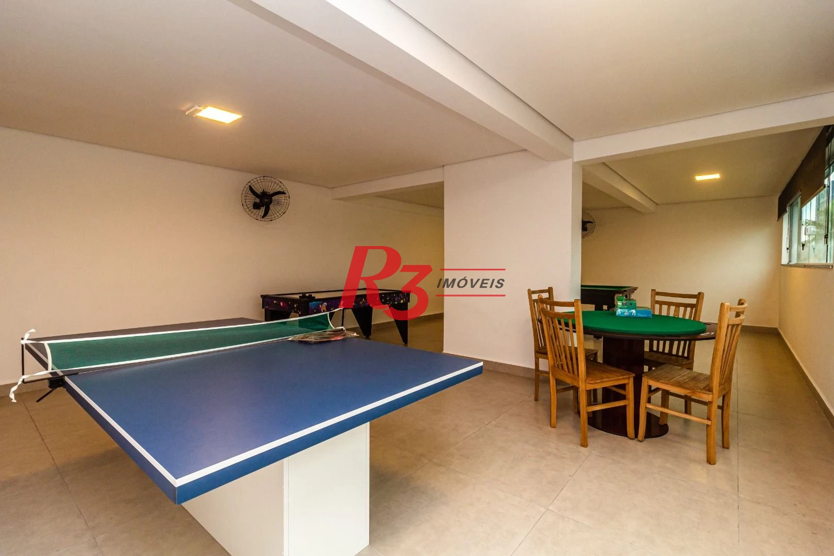 Apartamento com 2 dormitórios à venda, 74 m² por R$ 640.000,00 - Campo Grande - Santos/SP