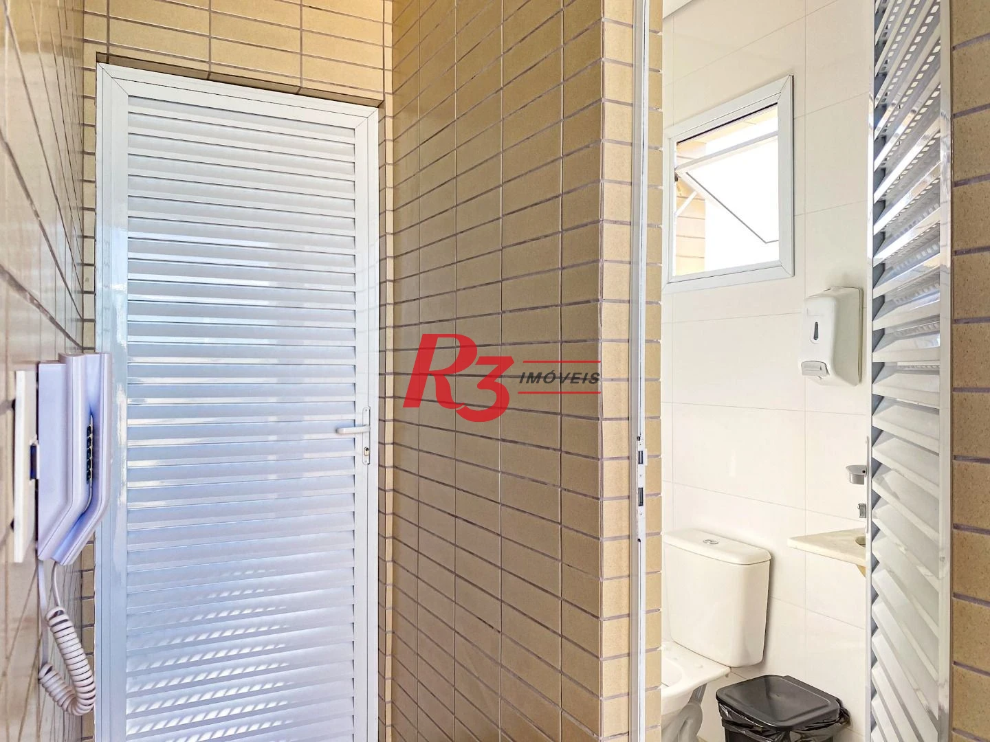 Apartamento à venda, 108 m² por R$ 1.440.000,00 - Itararé - São Vicente/SP