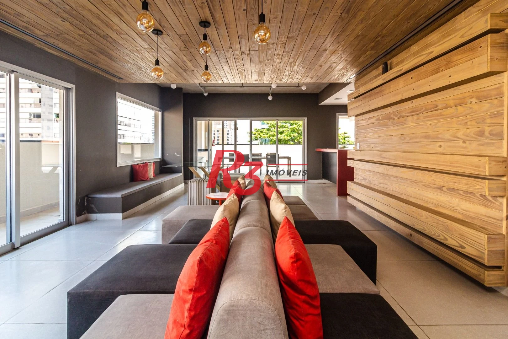 Apartamento com 2 dormitórios à venda, 72 m² por R$ 1.030.000,00 - Embaré - Santos/SP