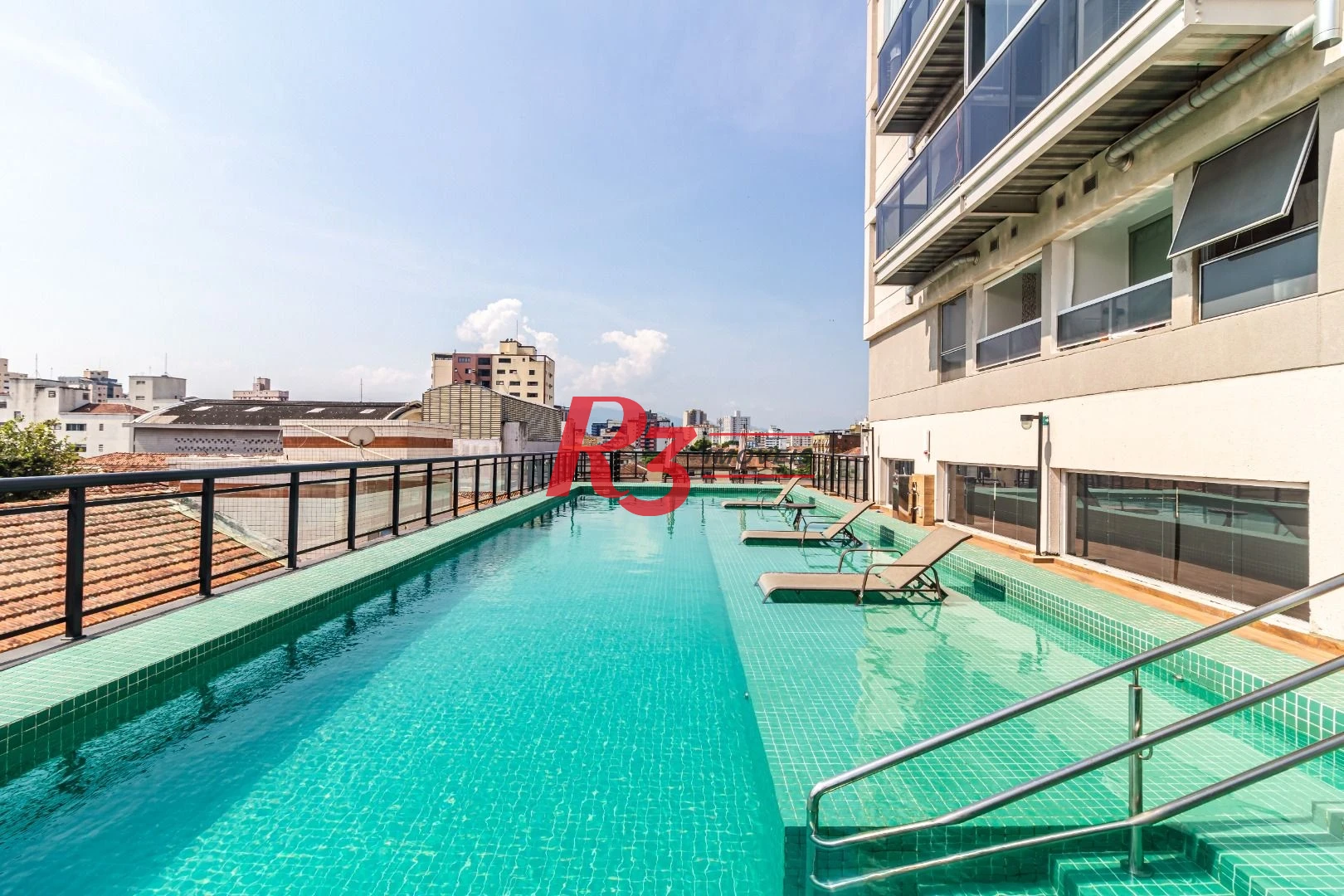 Apartamento com 2 dormitórios à venda, 72 m² por R$ 1.030.000,00 - Embaré - Santos/SP