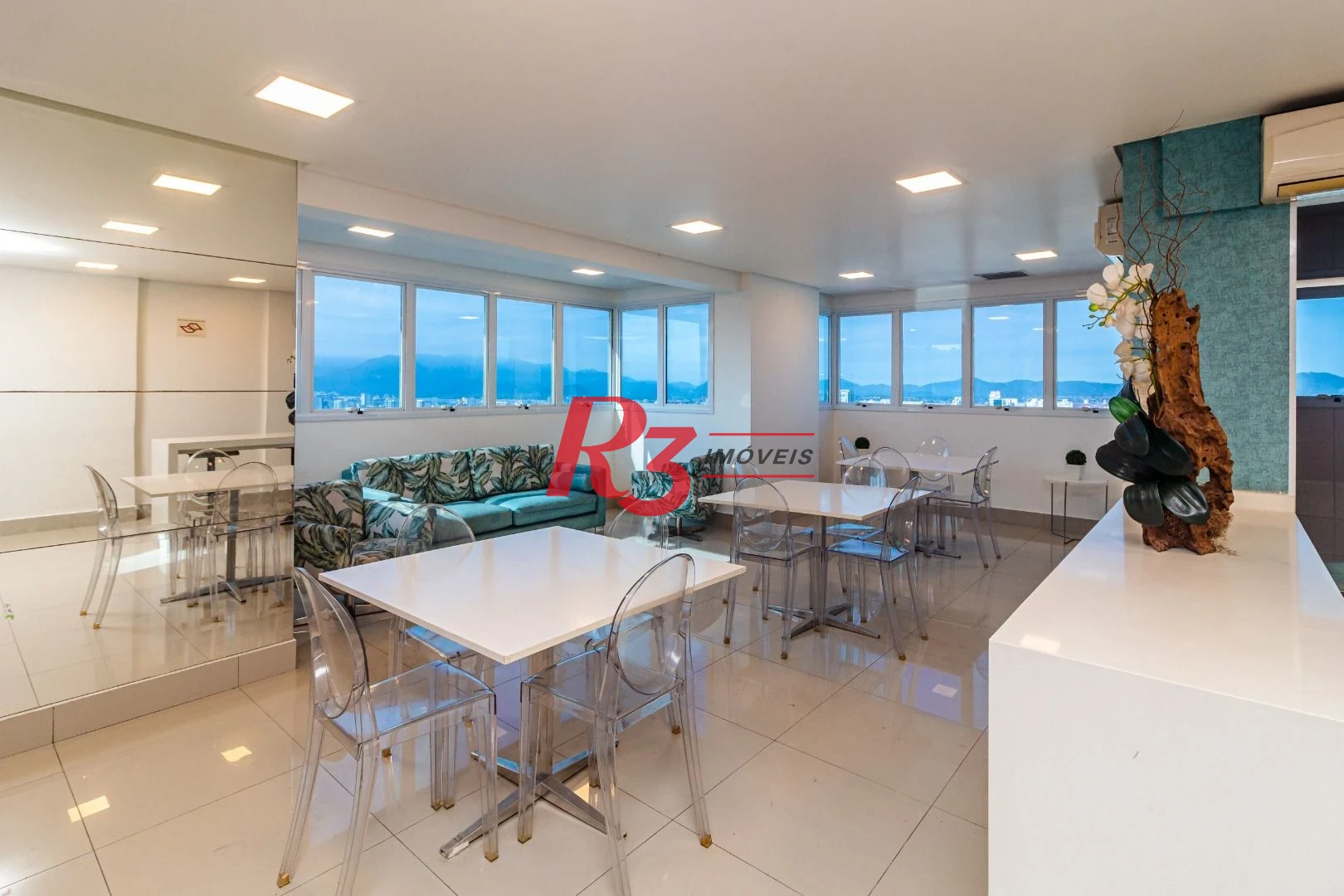 Apartamento Duplex à venda, 157 m² por R$ 1.850.000,00 - Pompéia - Santos/SP