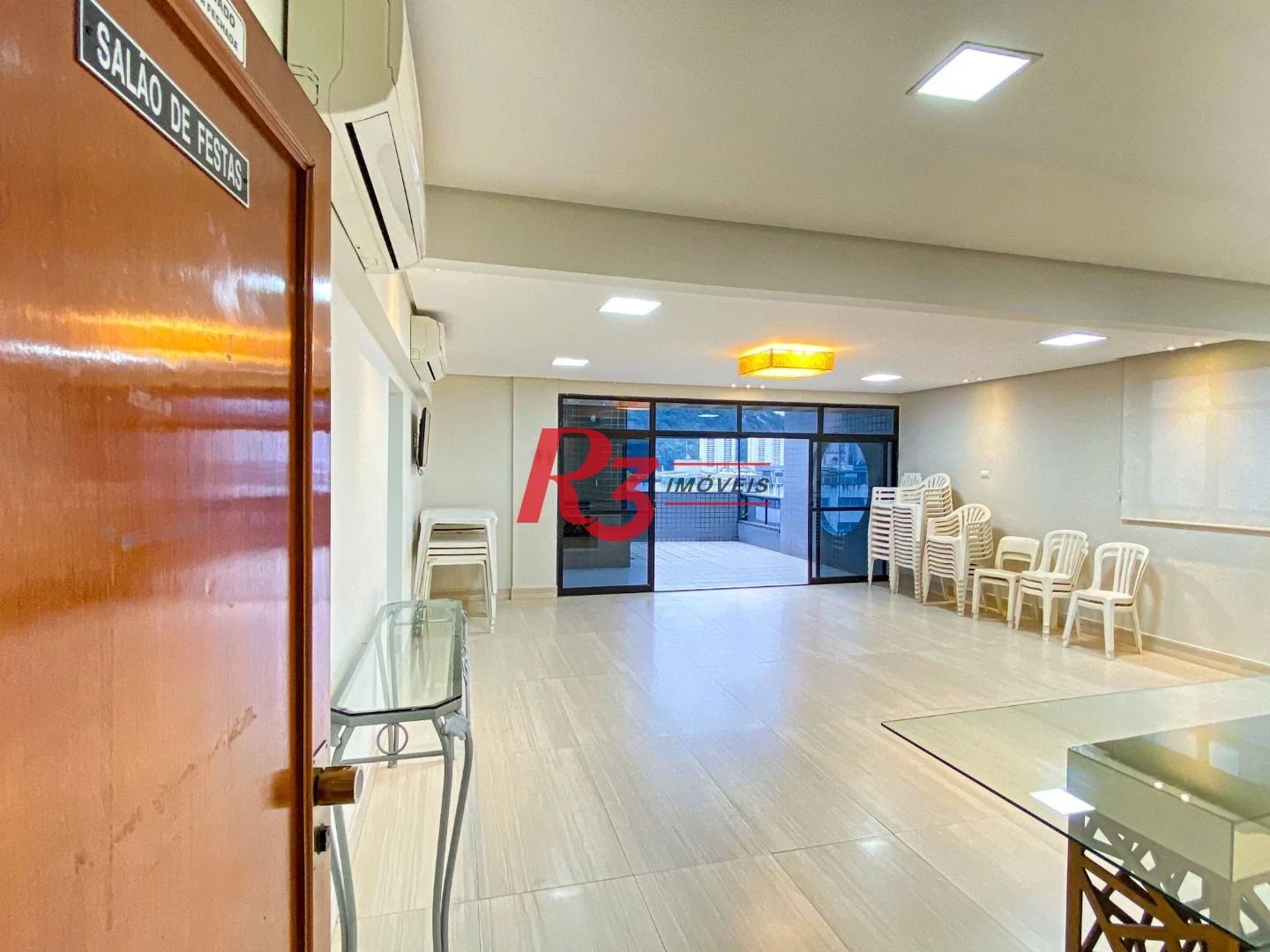 Apartamento com 3 dormitórios à venda, 145 m² por R$ 1.350.000,00 - Pompéia - Santos/SP