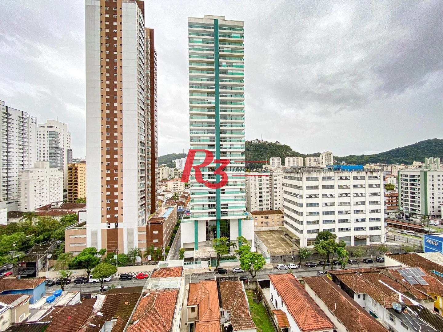 Apartamento com 3 dormitórios à venda, 145 m² por R$ 1.350.000,00 - Pompéia - Santos/SP