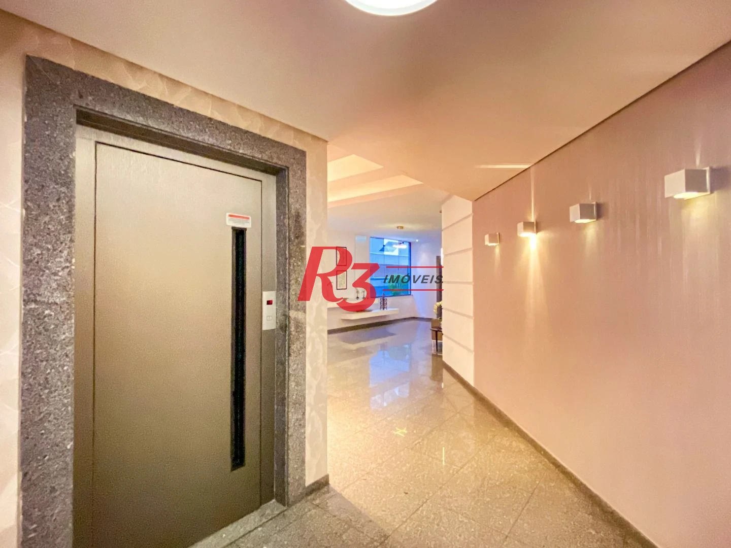 Apartamento com 3 dormitórios à venda, 145 m² por R$ 1.350.000,00 - Pompéia - Santos/SP