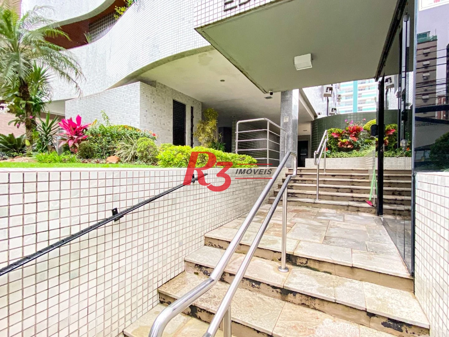 Apartamento com 3 dormitórios à venda, 145 m² por R$ 1.350.000,00 - Pompéia - Santos/SP
