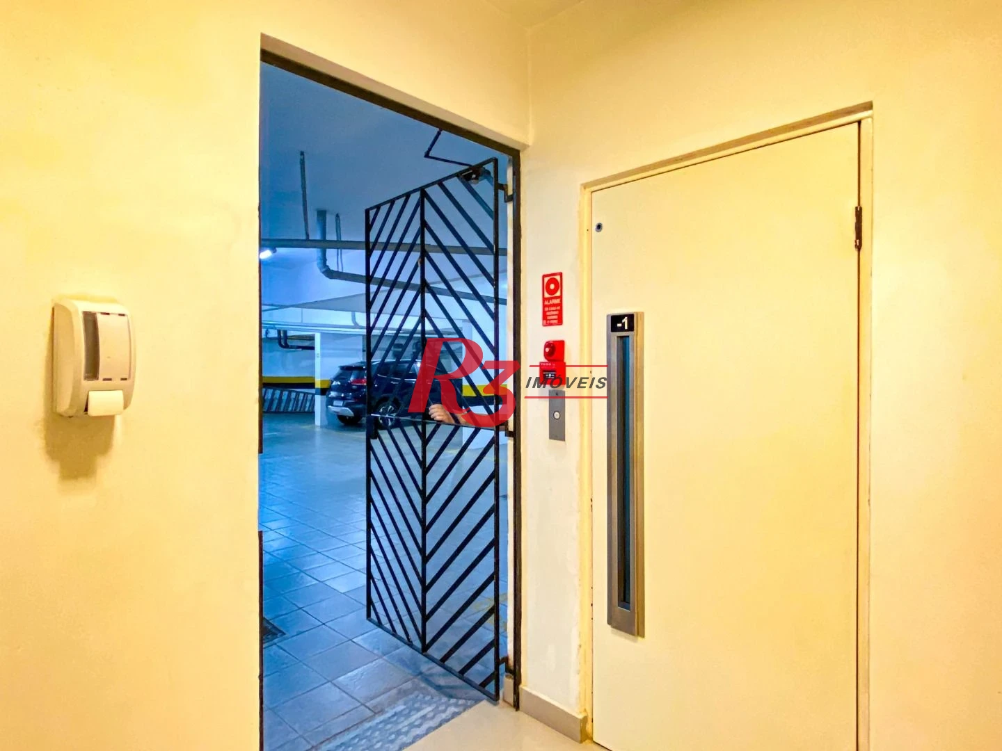 Apartamento com 3 dormitórios à venda, 283 m² por R$ 2.990.000,00 - Boqueirão - Santos/SP