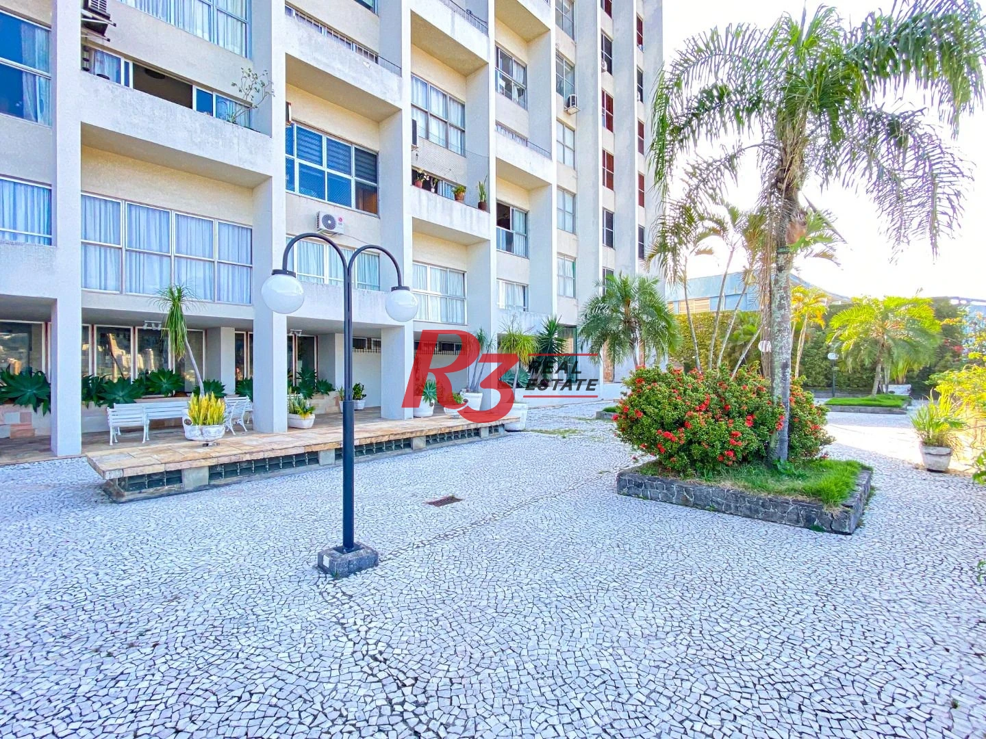 Apartamento com 3 dormitórios à venda, 165 m² por R$ 950.000,00 - Ilha Porchat - São Vicente/SP