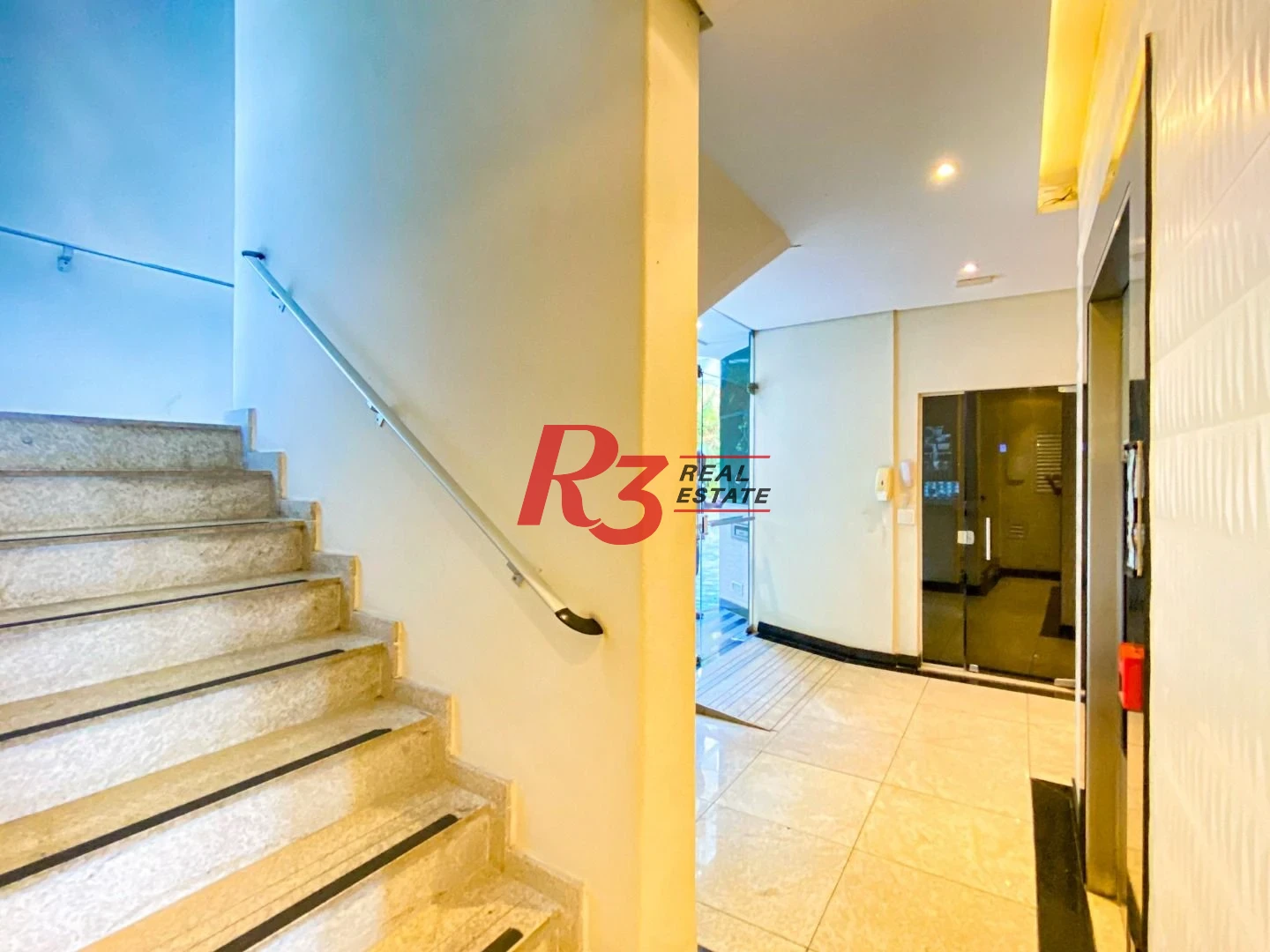 Apartamento com 4 dormitórios à venda, 235 m² por R$ 1.600.000,00 - Ilha Porchat - São Vicente/SP