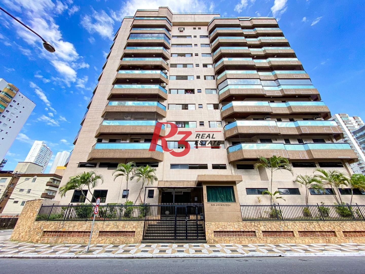 Cobertura com 4 dormitórios à venda, 800 m² por R$ 4.000.000,00 - Vila Guilhermina - Praia Grande/SP