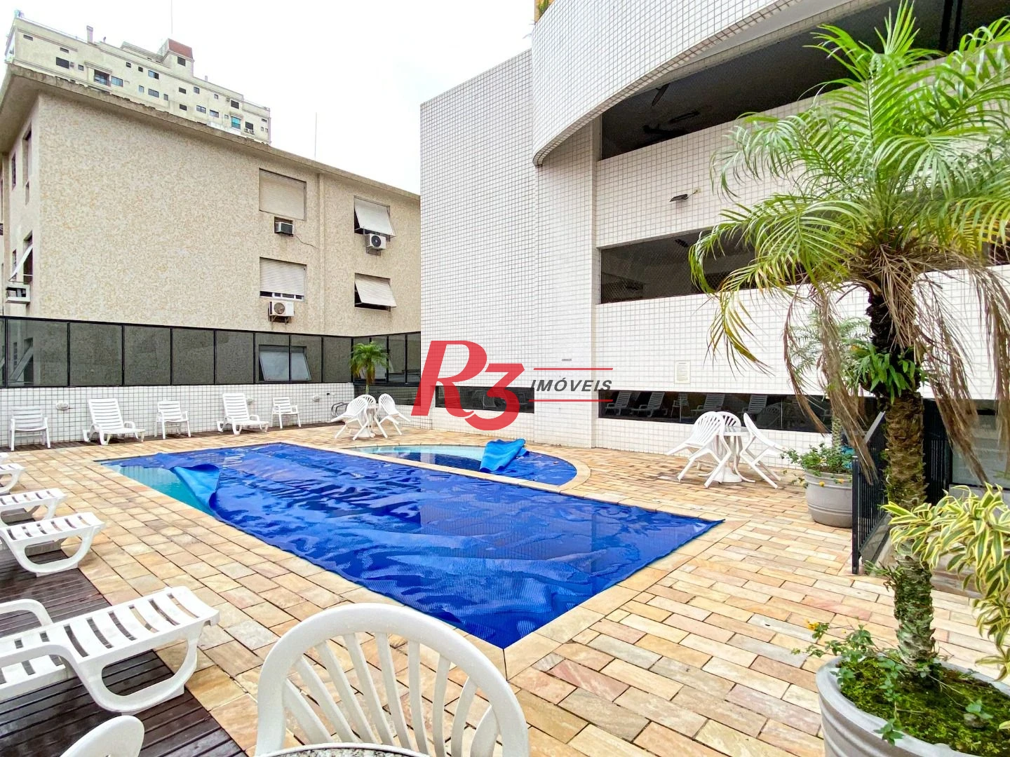 Apartamento com 3 dormitórios à venda, 122 m² por R$ 1.200.000,00 - Pompéia - Santos/SP