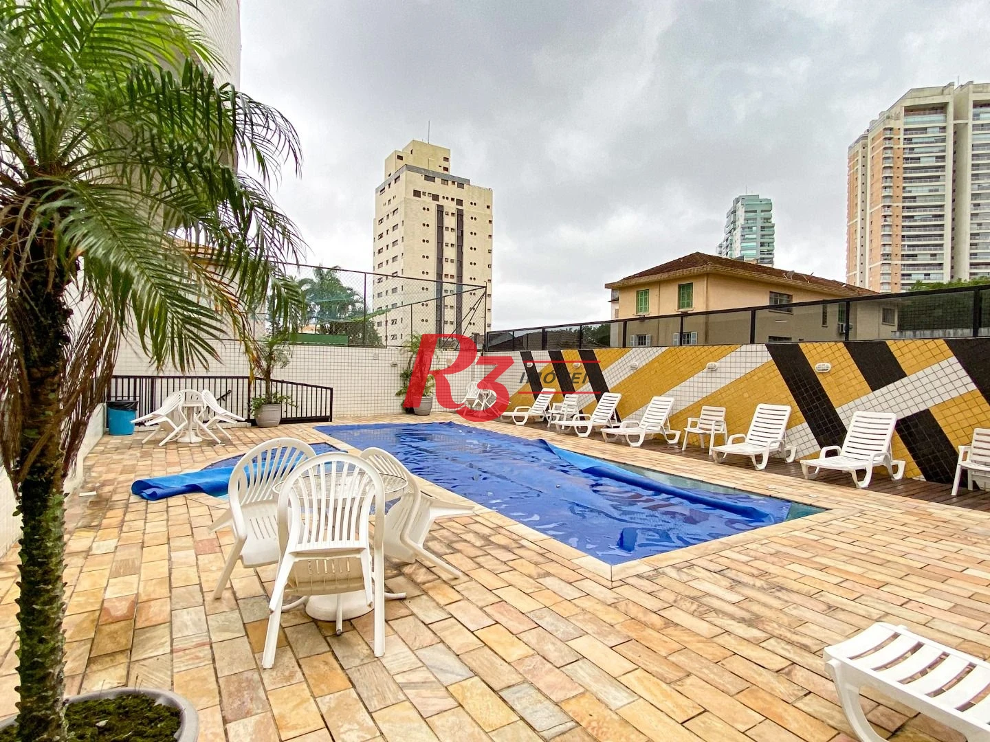 Apartamento com 3 dormitórios à venda, 122 m² por R$ 1.200.000,00 - Pompéia - Santos/SP