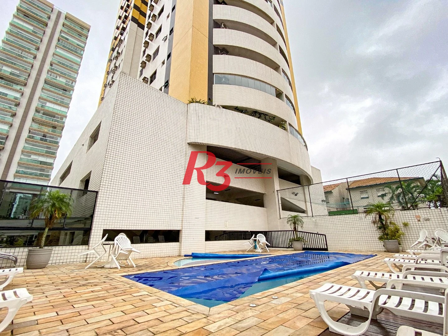 Apartamento com 3 dormitórios à venda, 122 m² por R$ 1.200.000,00 - Pompéia - Santos/SP