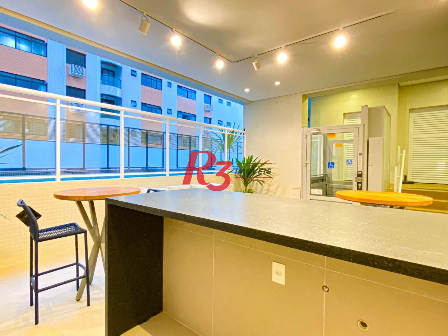 Apartamento com 2 dormitórios para alugar, 91 m² por R$ 8.000,00/mês - Boqueirão - Santos/SP