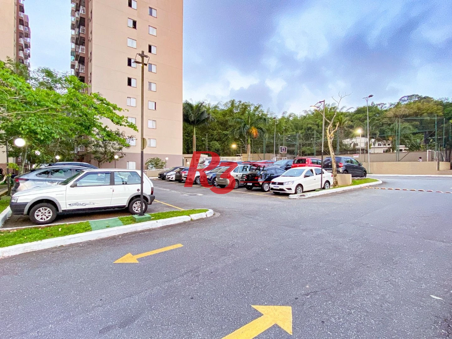 Apartamento com 2 dormitórios à venda, 58 m² por R$ 320.000,00 - Morro de Nova Cintra - Santos/SP