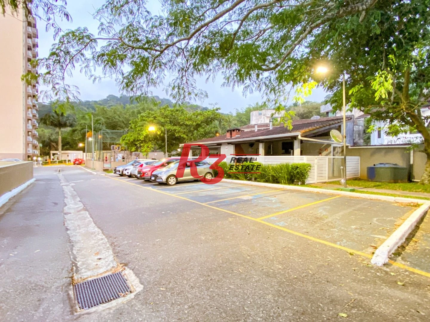 Apartamento com 2 dormitórios à venda, 58 m² por R$ 320.000,00 - Morro de Nova Cintra - Santos/SP