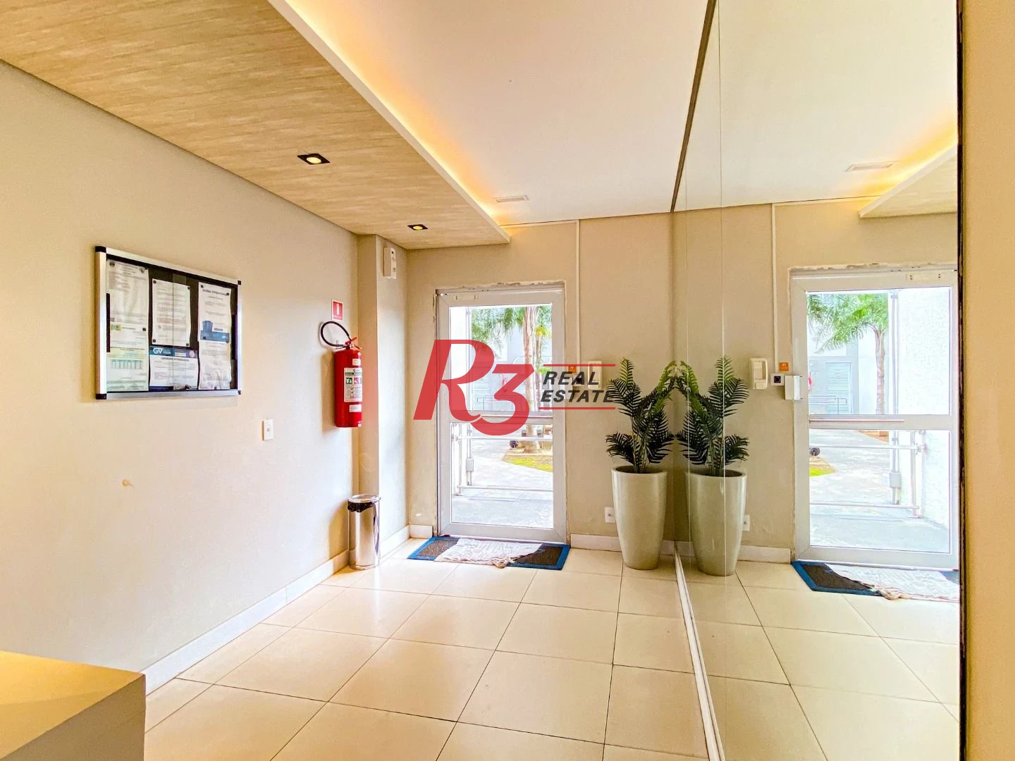 Apartamento com 2 dormitórios à venda, 45 m² por R$ 290.000,00 - Castelo - Santos/SP