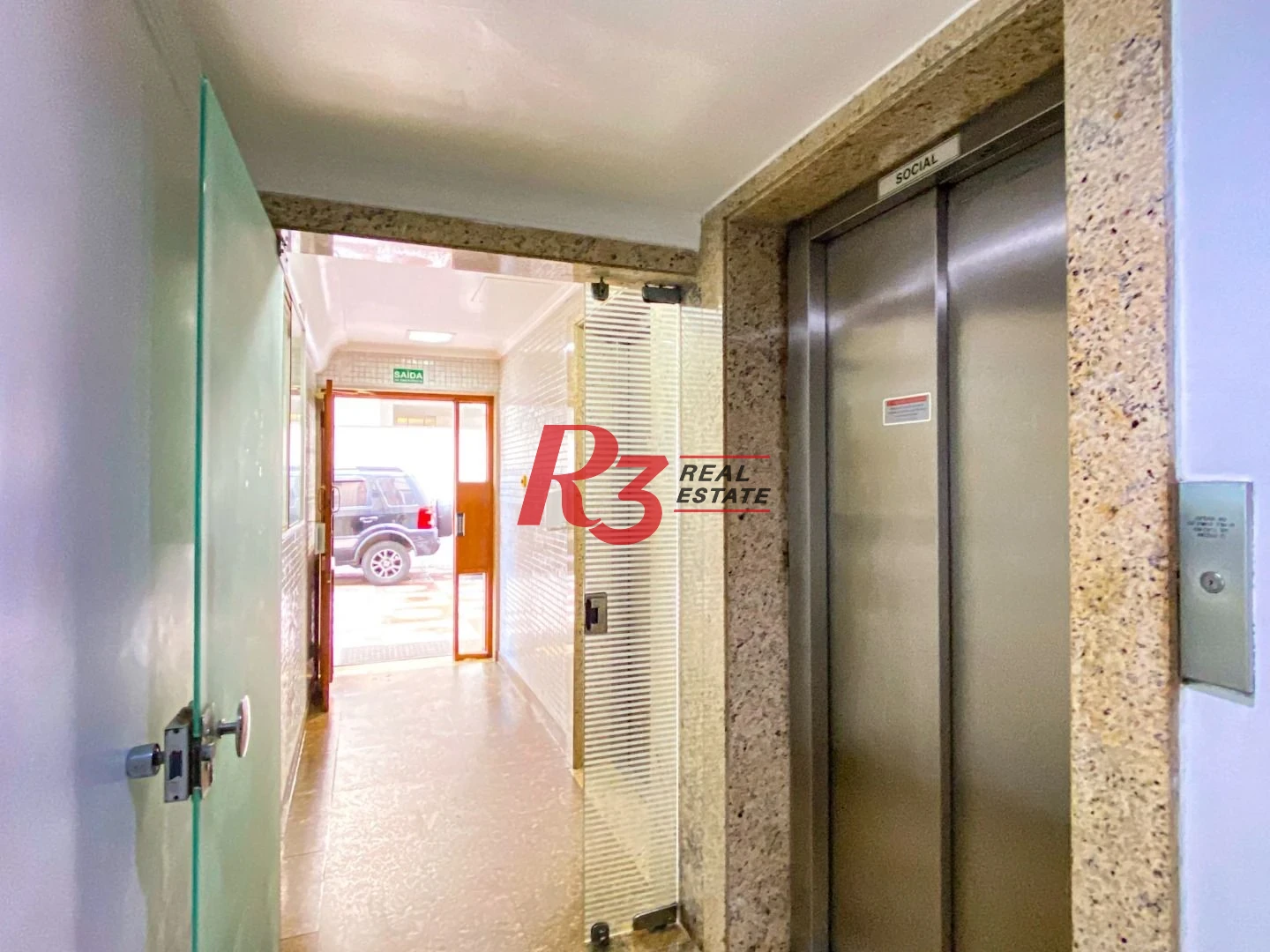 Apartamento com 3 dormitórios à venda, 130 m² por R$ 1.050.000,00 - Gonzaga - Santos/SP