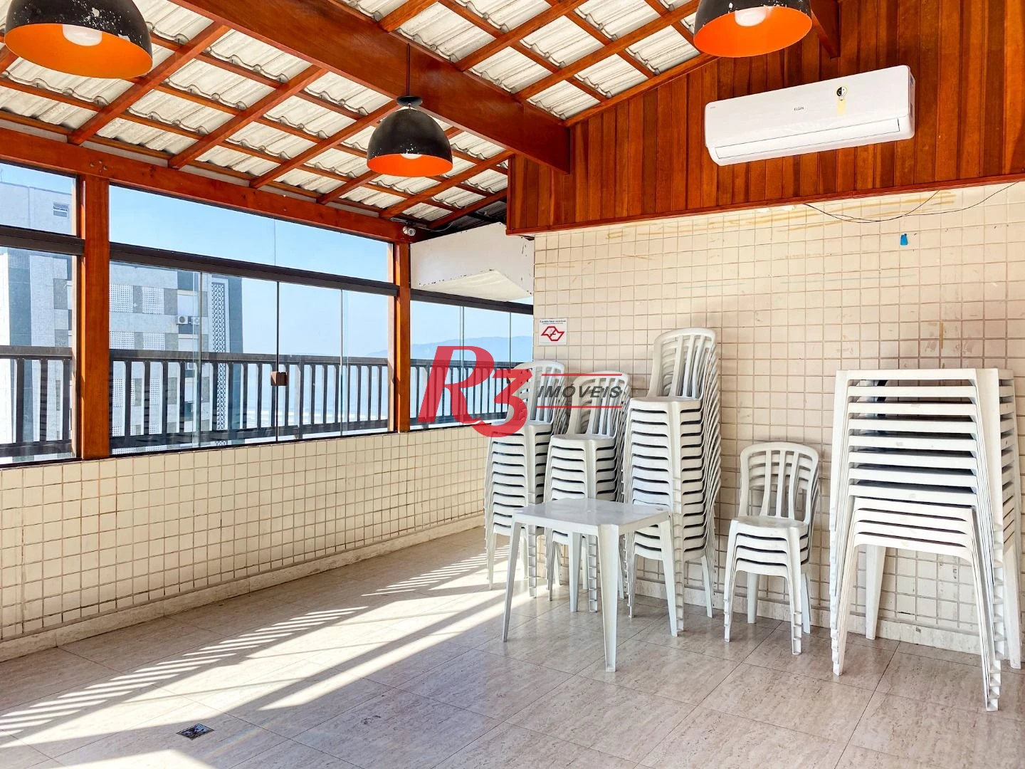 Apartamento com 3 dormitórios à venda, 120 m² por R$ 1.000.000,00 - Pompéia - Santos/SP