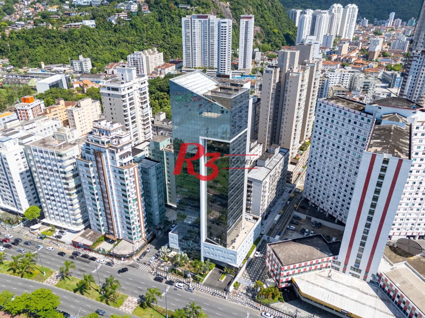 Sala para alugar, 538 m² por R$ 48.764,59/mês - José Menino - Santos/SP