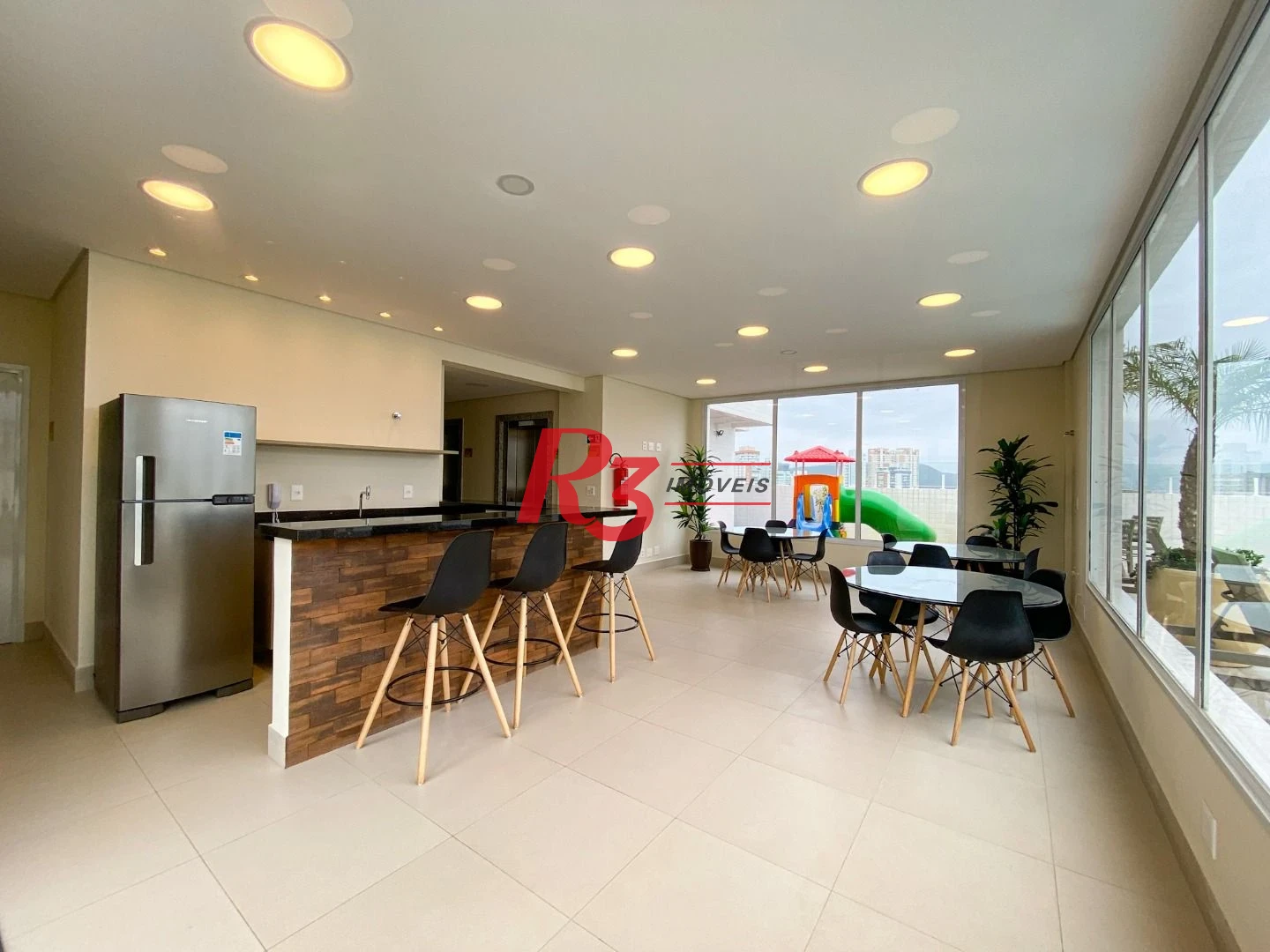Apartamento com 2 dormitórios para alugar, 66 m² por R$ 6.009,86/mês - Boqueirão - Santos/SP