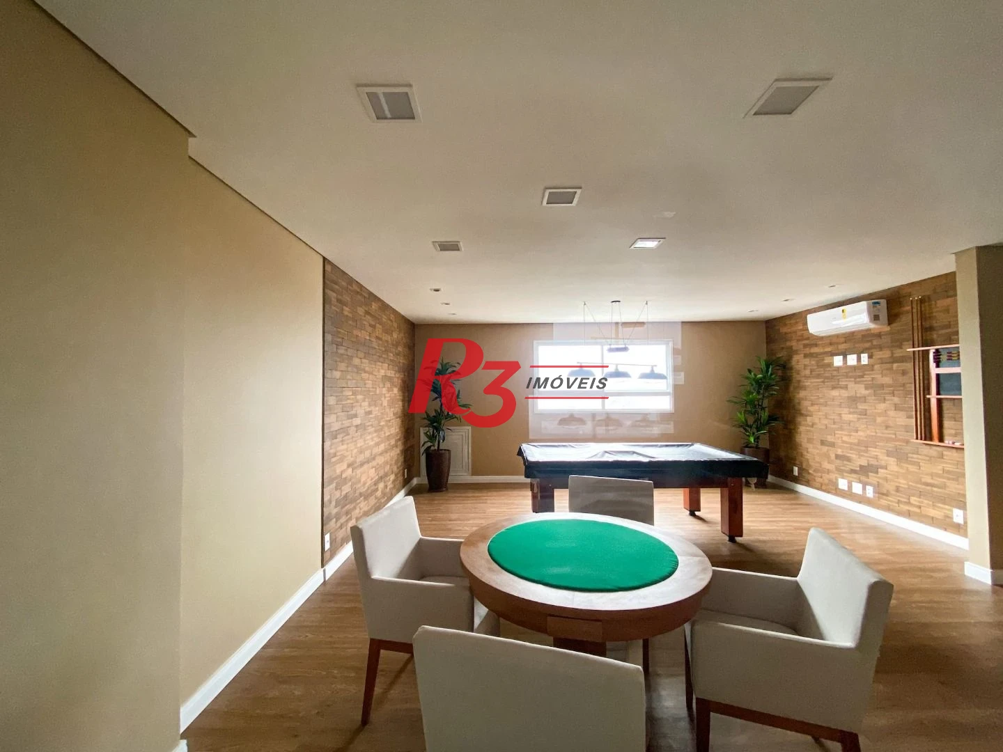 Apartamento com 2 dormitórios para alugar, 66 m² por R$ 6.009,86/mês - Boqueirão - Santos/SP