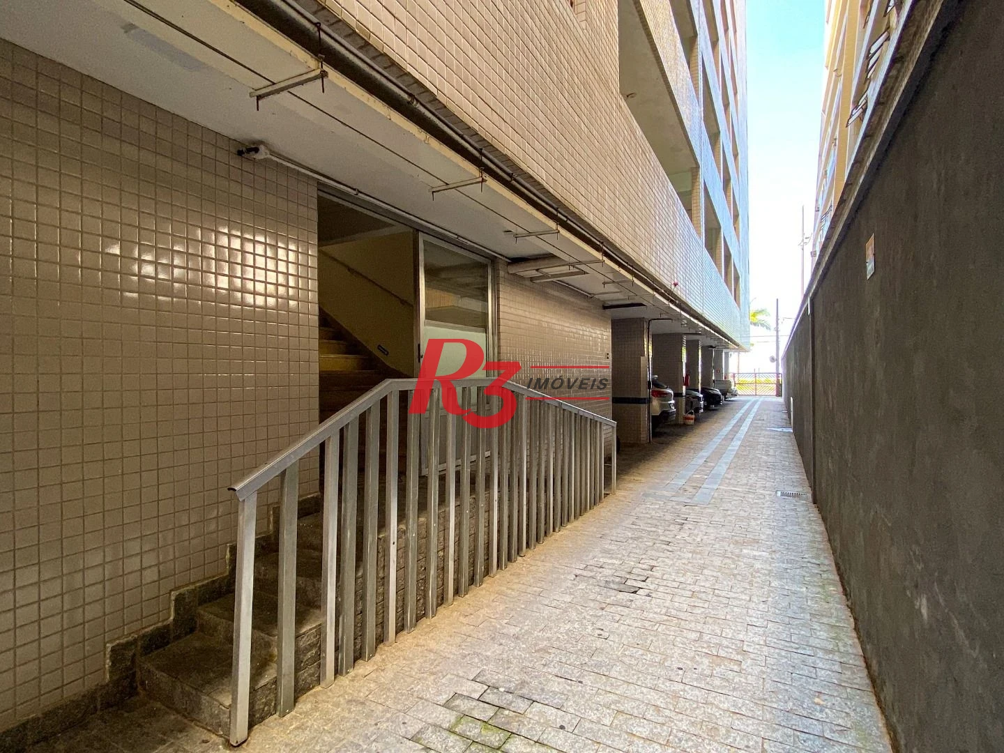 Kitnet com 1 dormitório para alugar, 39 m² por R$ 3.000,00/mês - Gonzaga - Santos/SP